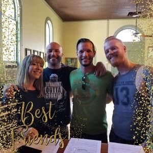 Meet your Posher, Crystal